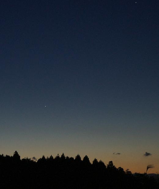 夜明け前の南東の空「レグルスと火星」、、